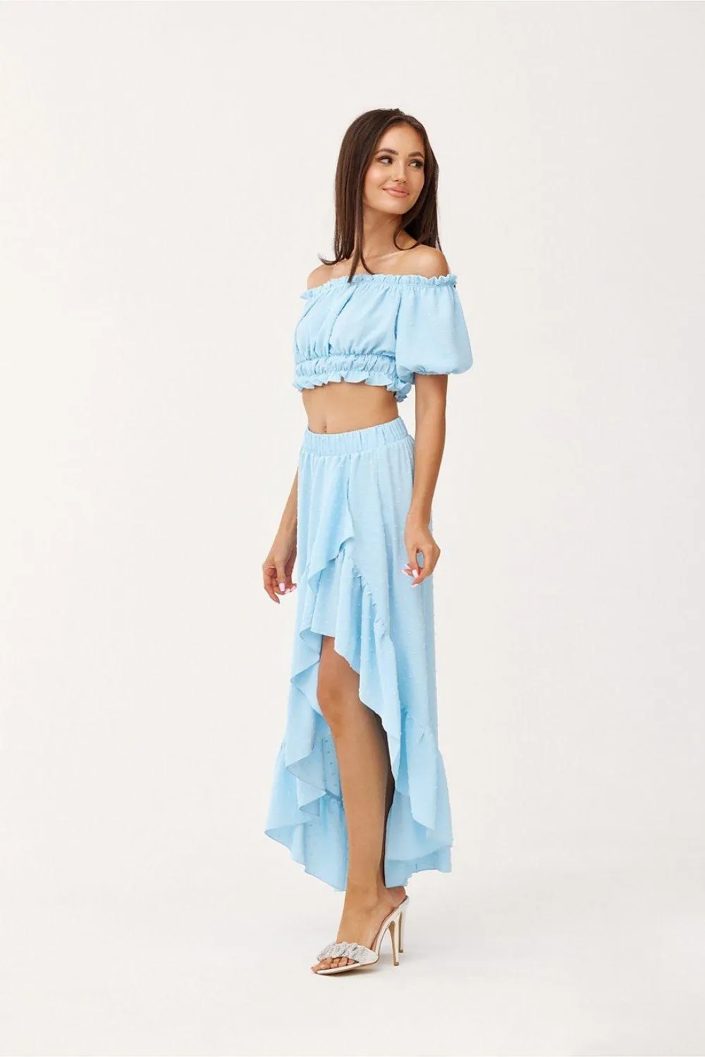 Chic Asymmetrical Summer Outfit with Ruffled Skirt