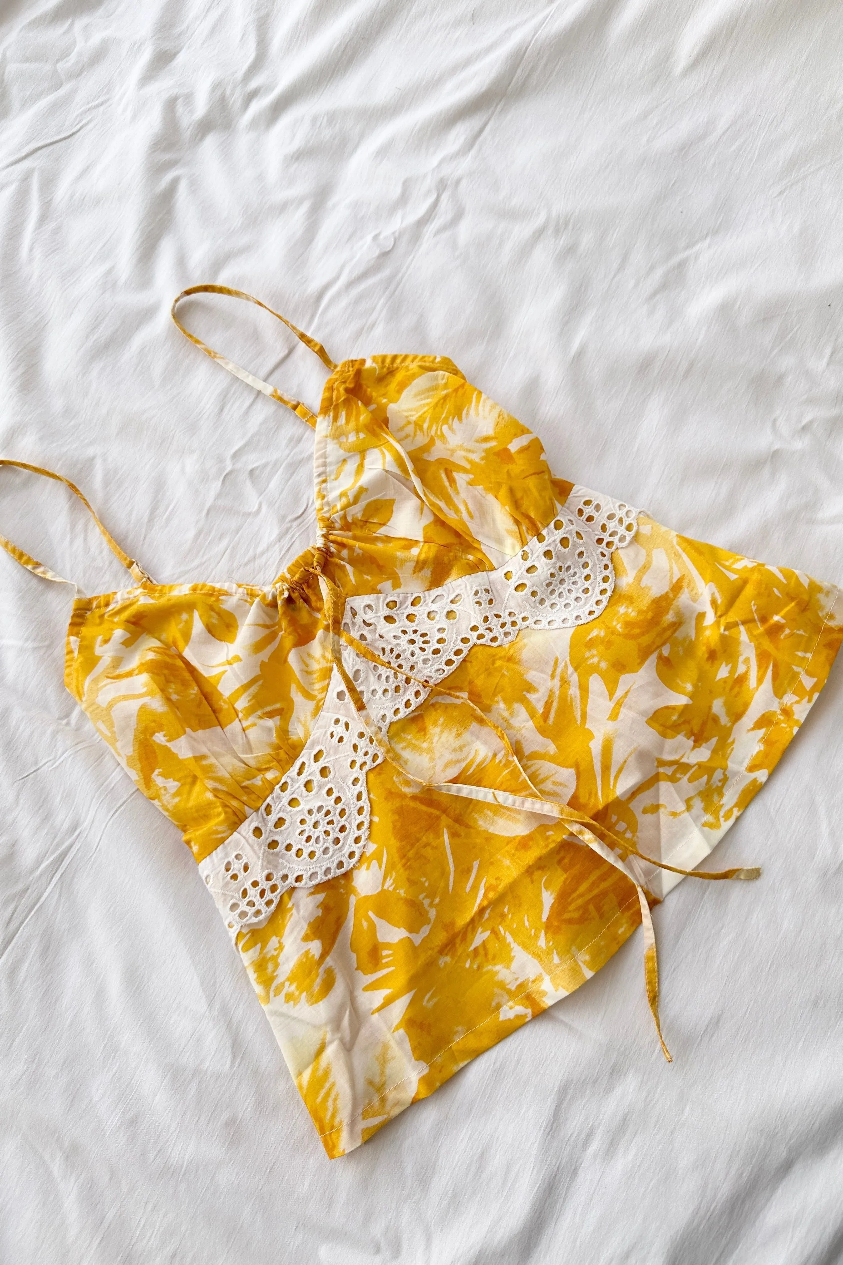 Gardenia Yellow Top