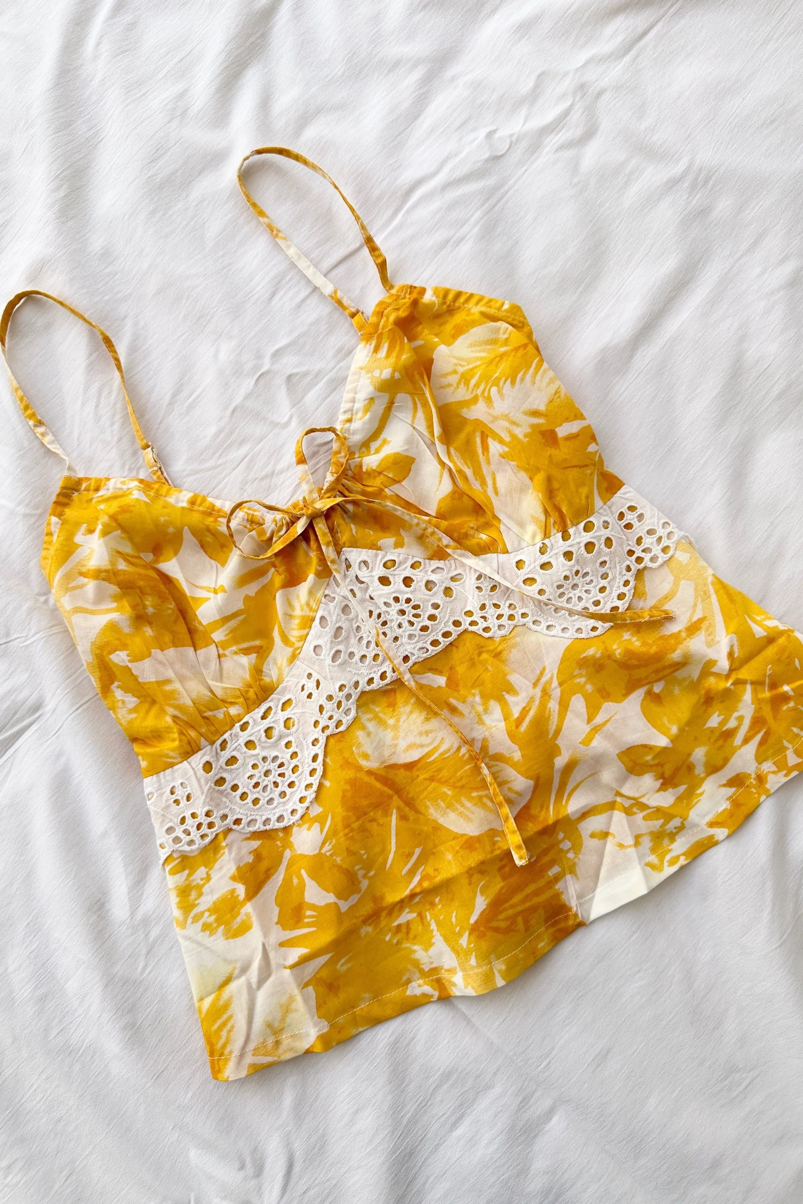 Gardenia Yellow Top