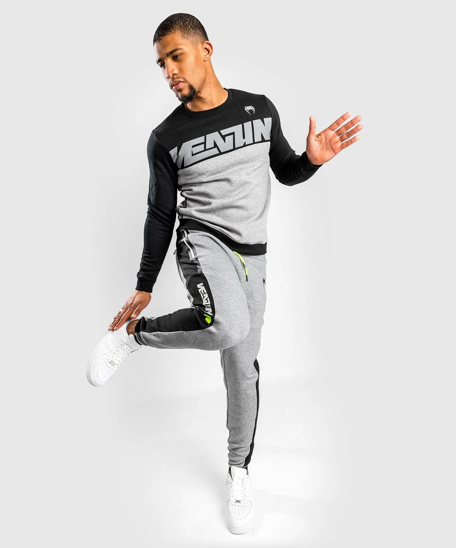 Venum Connect Crewneck Sweatshirt - Black/Dark heather Grey